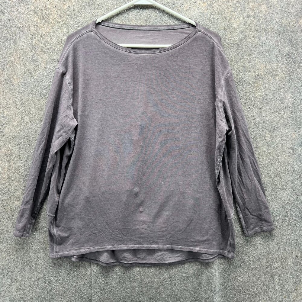 lululemon athletica Back in action tee